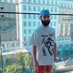 Meet your Posher, Neema